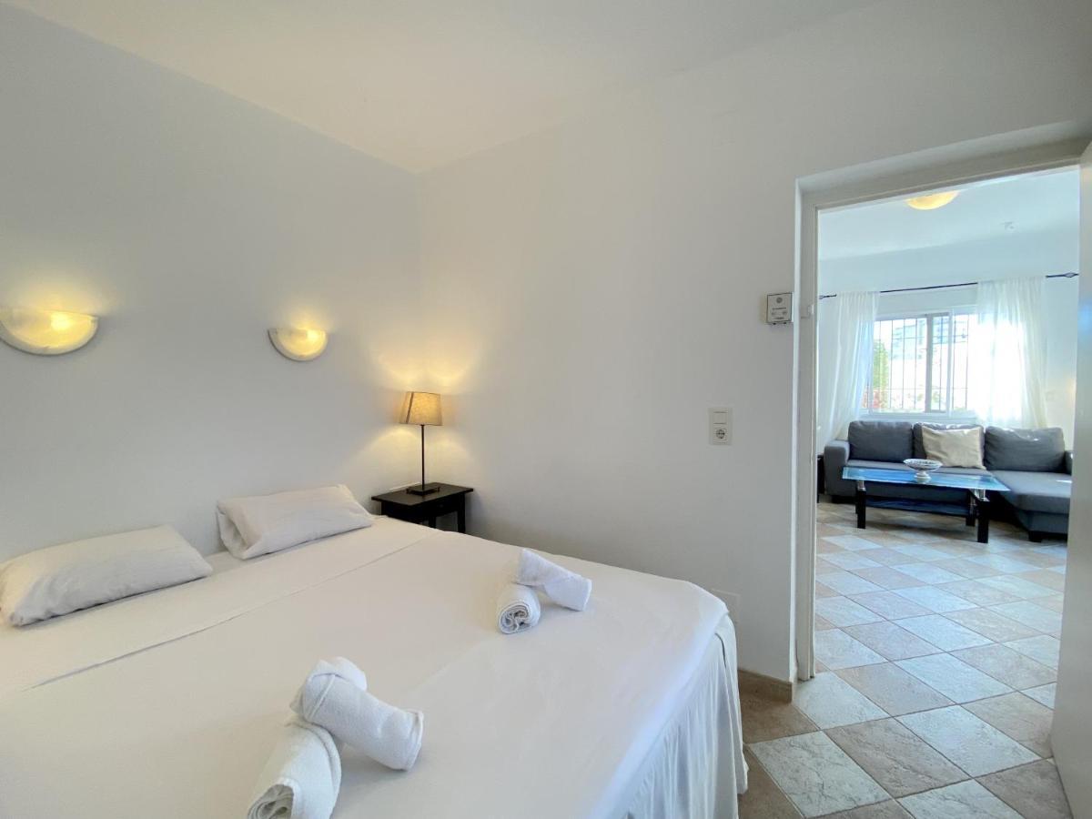 Villa Sandra Little Haven Apartment Nerja Ngoại thất bức ảnh